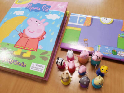 Peppa Pigのマスコット付き絵本